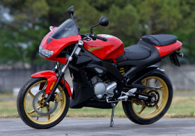 Aprilia Tuono 50